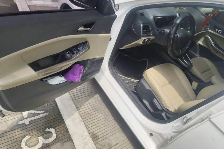 Used Ford Escort 2015 1.5L Automatic Comfort Edition Driver Seat