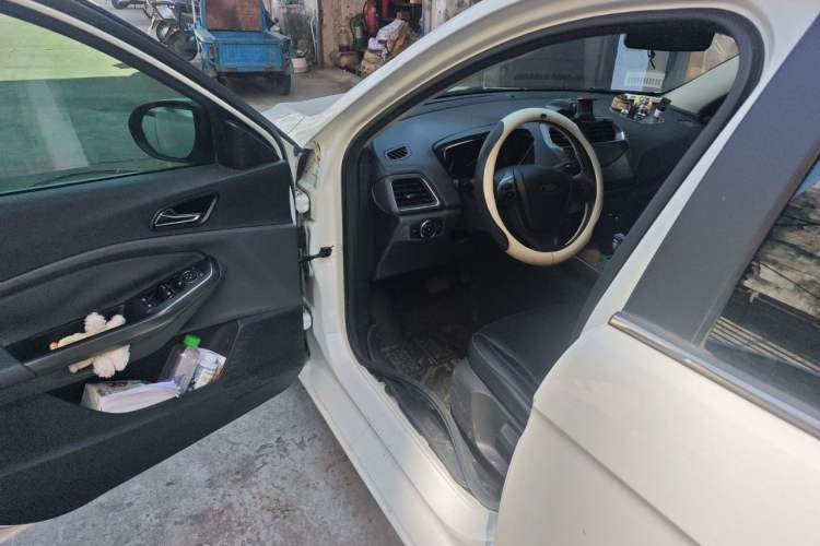 Used Ford Escort 2015 1.5L Automatic Fashion Model Driver Seat