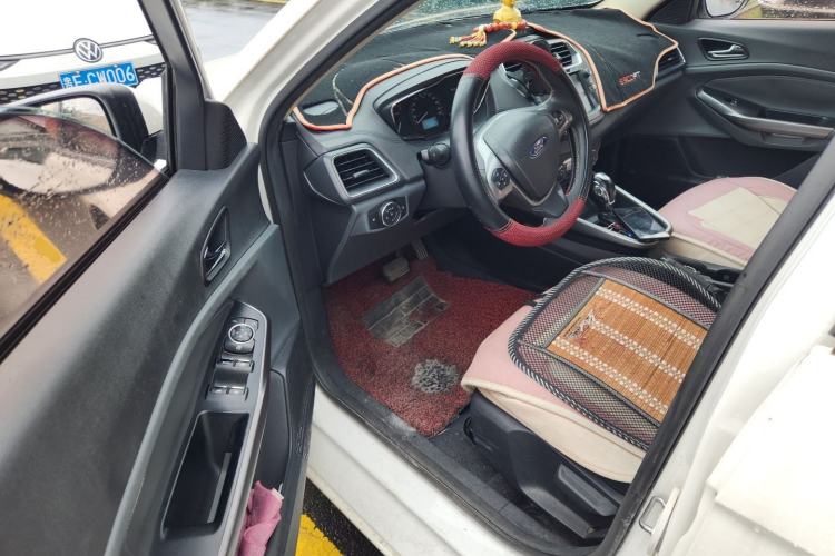 Used Ford Escort 2015 1.5L Automatic Fashion Model Driver Seat
