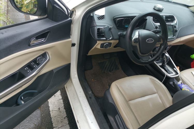 Used Ford Escort 2015 1.5L Automatic Fashion Model Driver Seat