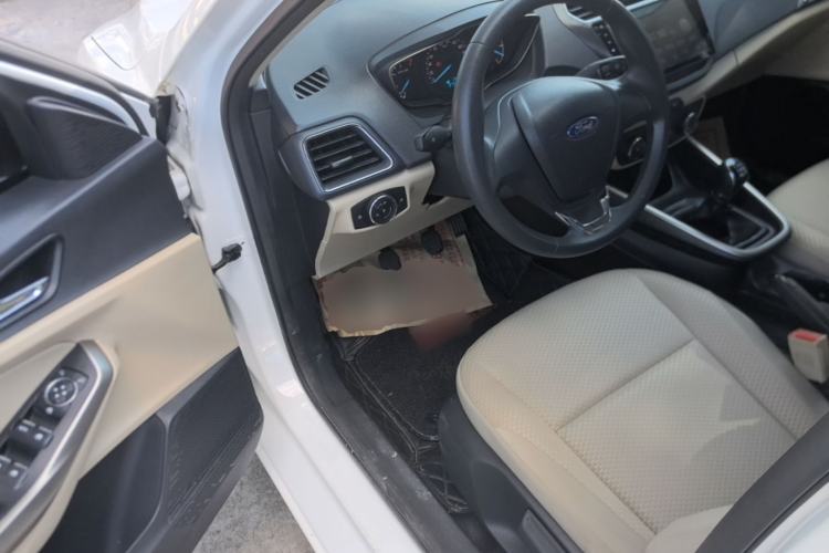 Used Ford Escort 2015 1.5L Manual Comfort Model Driver Seat