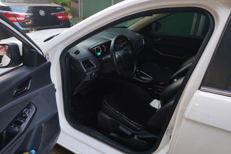 Used Ford Escort 2015 1.5L Automatic Fashion Model Driver Seat