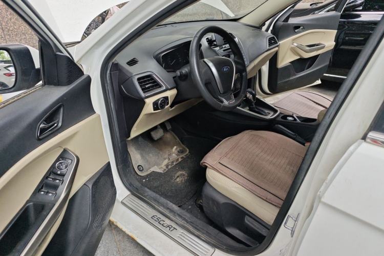 Used Ford Escort 2015 1.5L Automatic Comfort Edition Driver Seat