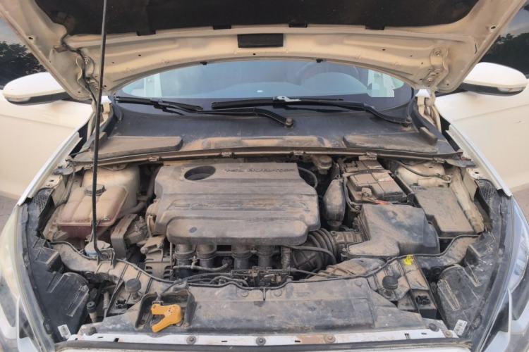 Used Ford Escort 2015 1.5L Automatic Comfort Edition Engine Bay