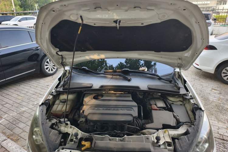 Used Ford Escort 2015 1.5L Manual Comfort Model Engine Bay