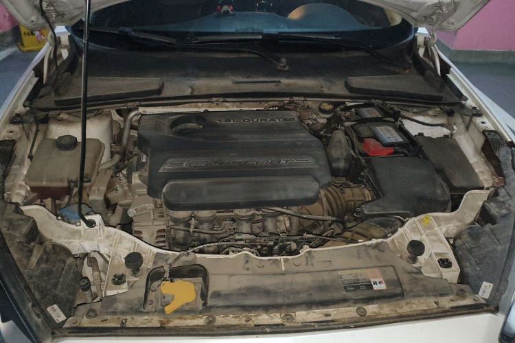 Used Ford Escort 2015 1.5L Automatic Fashion Model Engine Bay