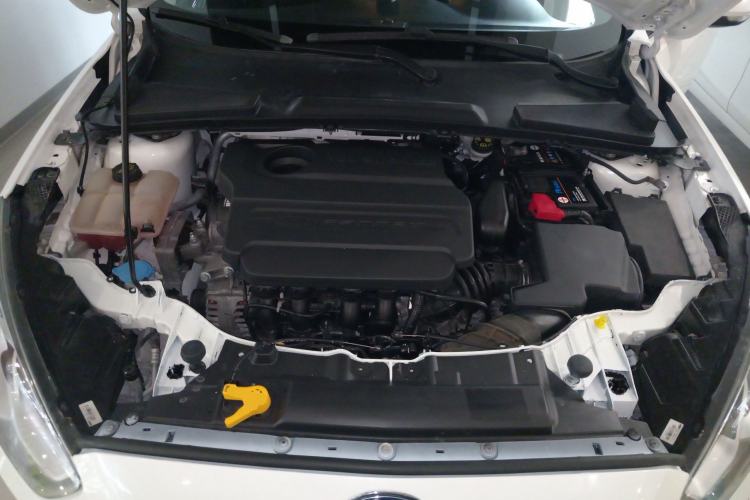 Used Ford Escort 2015 1.5L Automatic Fashion Model Engine Bay