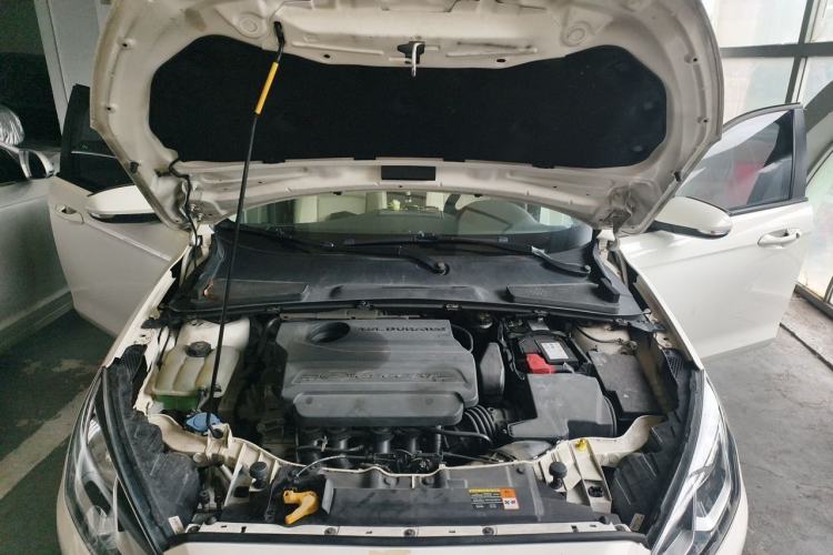 Used Ford Escort 2015 1.5L Automatic Comfort Edition Engine Bay