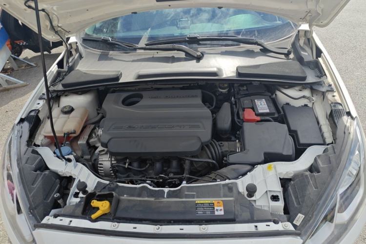 Used Ford Escort 2015 1.5L Automatic Comfort Edition Engine Bay