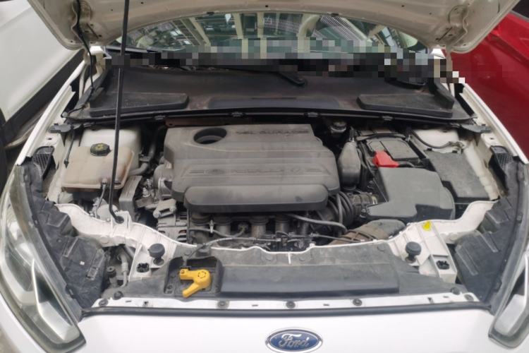 Used Ford Escort 2015 1.5L Automatic Comfort Edition Engine Bay
