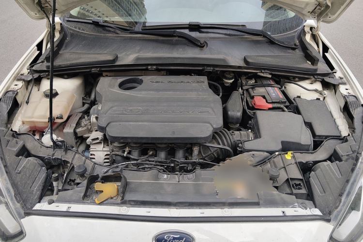 Used Ford Escort 2015 1.5L Automatic Fashion Model Engine Bay