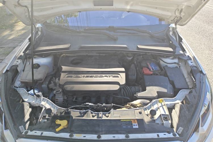 Used Ford Escort 2015 1.5L Automatic Fashion Model Engine Bay