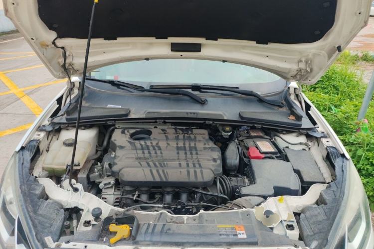 Used Ford Escort 2015 1.5L Automatic Comfort Edition Engine Bay