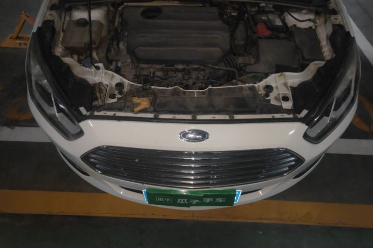 Used Ford Escort 2015 1.5L Automatic Comfort Edition Engine Bay