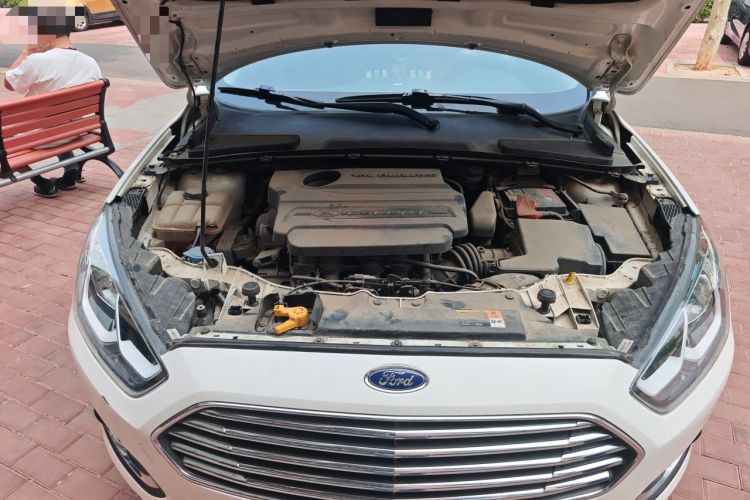 Used Ford Escort 2015 1.5L Automatic Fashion Model Engine Bay