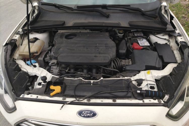 Used Ford Escort 2015 1.5L Automatic Fashion Model Engine Bay