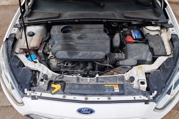 Used Ford Escort 2015 1.5L Automatic Fashion Model Engine Bay