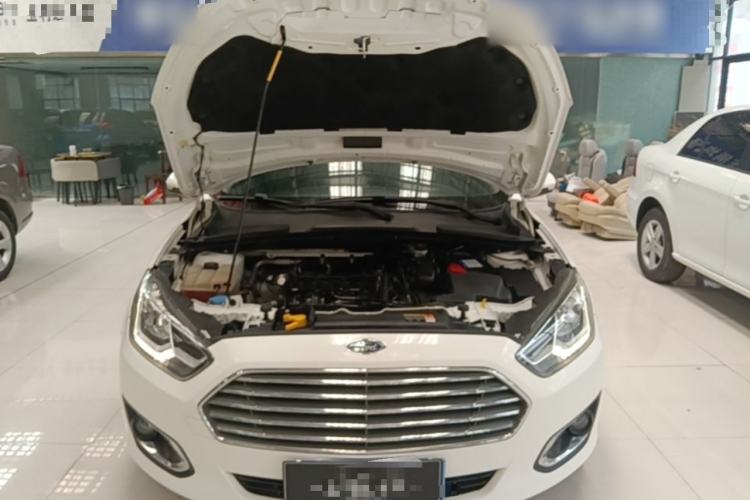 Used Ford Escort 2015 1.5L Automatic Fashion Model Engine Bay