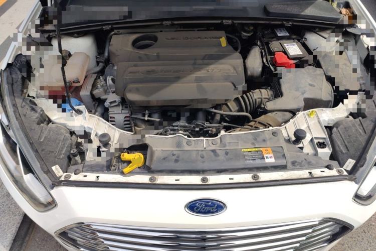Used Ford Escort 2015 1.5L Automatic Fashion Model Engine Bay