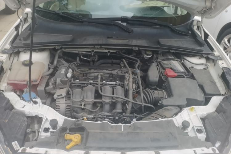 Used Ford Escort 2015 1.5L Automatic Fashion Model Engine Bay