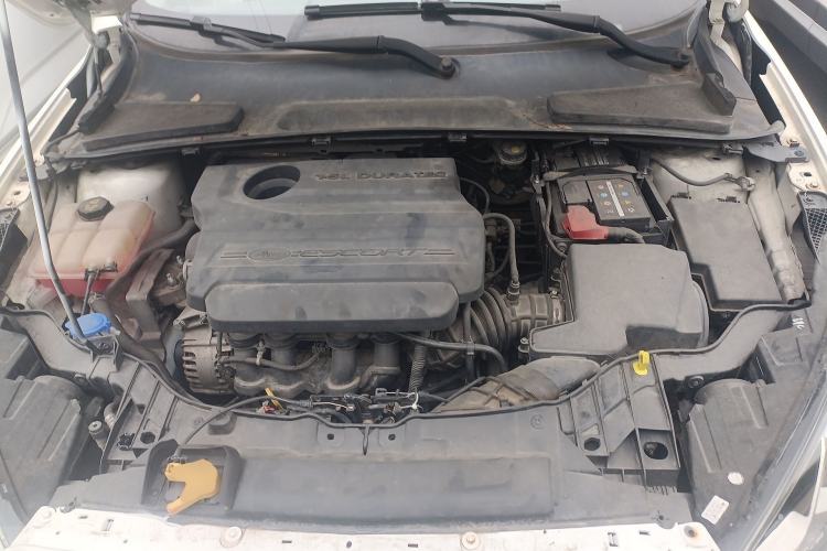 Used Ford Escort 2015 1.5L Manual Comfort Model Engine Bay