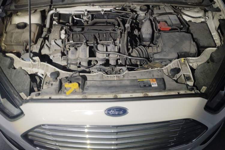 Used Ford Escort 2015 1.5L Automatic Fashion Model Engine Bay