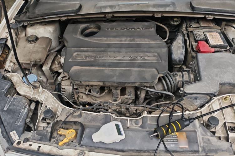 Used Ford Escort 2015 1.5L Automatic Fashion Model Engine Bay