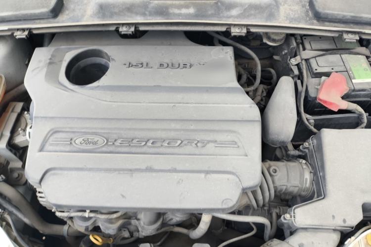 Used Ford Escort 2015 1.5L Automatic Fashion Model Engine Bay