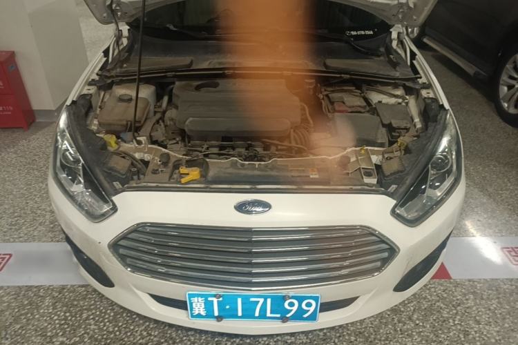 Used Ford Escort 2015 1.5L Manual Comfort Model Engine Bay