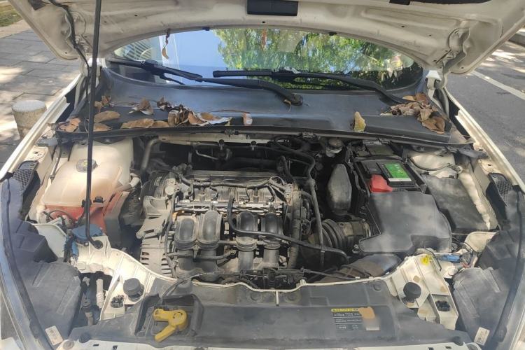 Used Ford Escort 2015 1.5L Automatic Comfort Edition Engine Bay