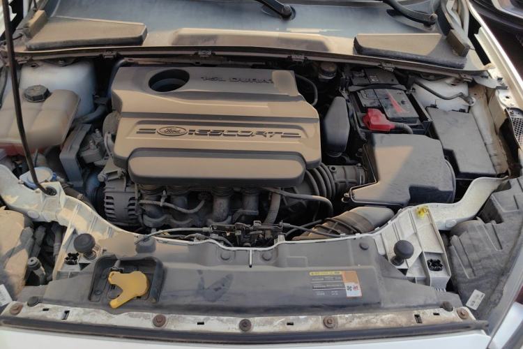 Used Ford Escort 2015 1.5L Automatic Comfort Edition Engine Bay