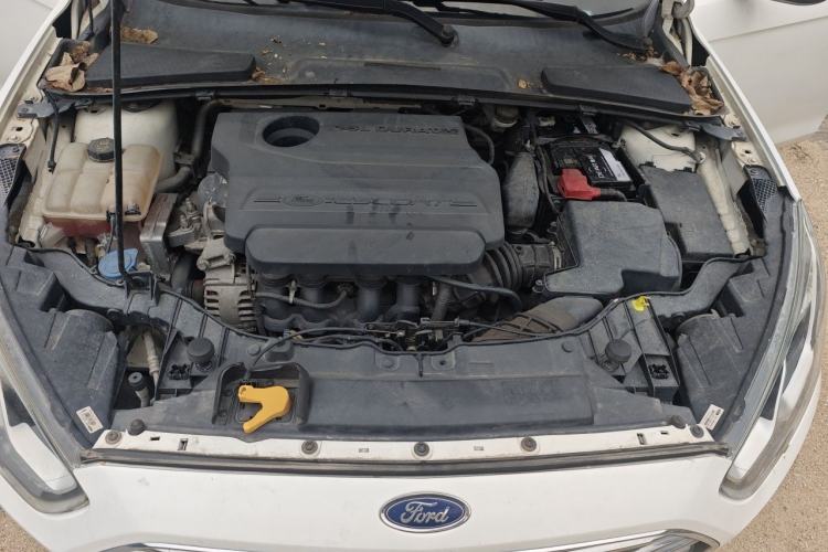 Used Ford Escort 2015 1.5L Automatic Comfort Edition Engine Bay