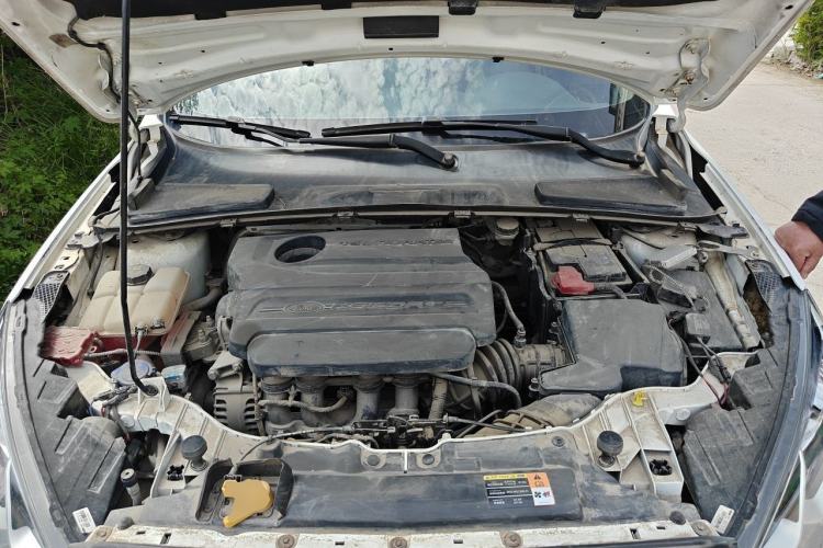Used Ford Escort 2015 1.5L Manual Comfort Model Engine Bay