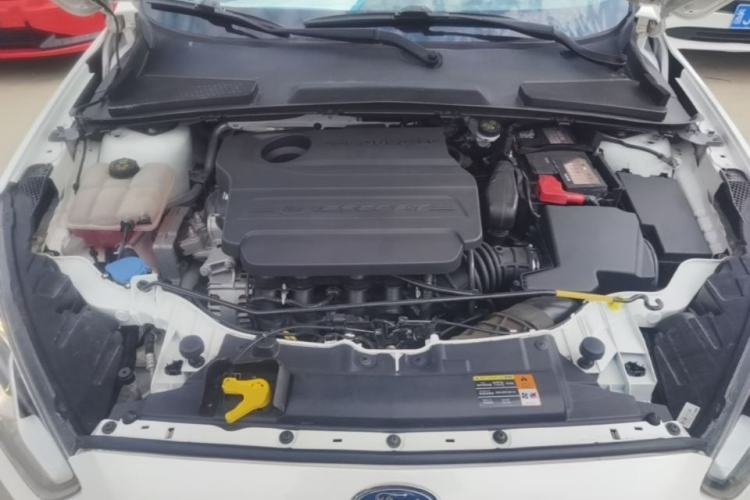 Used Ford Escort 2015 1.5L Automatic Fashion Model Engine Bay