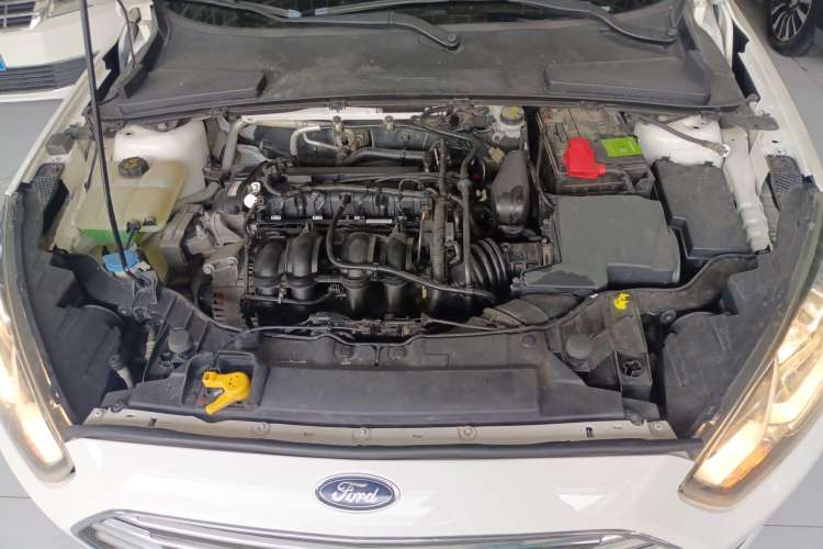 Used Ford Escort 2015 1.5L Automatic Fashion Model Engine Bay