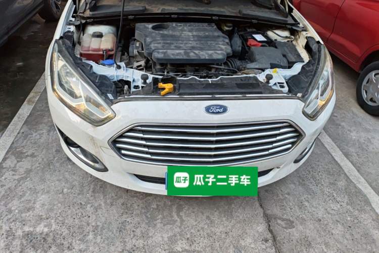 Used Ford Escort 2015 1.5L Automatic Comfort Edition Engine Bay