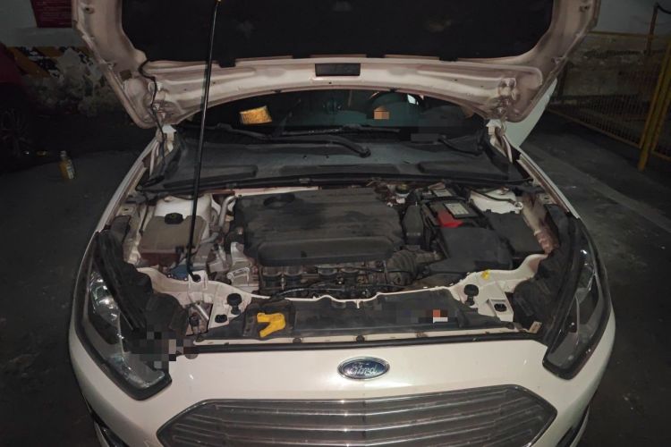 Used Ford Escort 2015 1.5L Automatic Fashion Model Engine Bay