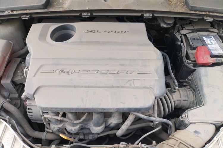 Used Ford Escort 2015 1.5L Manual Fashion Edition Engine Bay