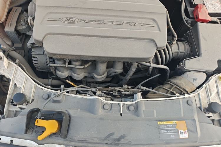 Used Ford Escort 2015 1.5L Manual Comfort Model Engine Bay