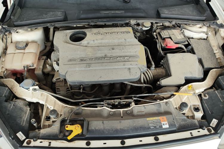 Used Ford Escort 2015 1.5L Manual Comfort Model Engine Bay