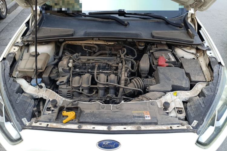 Used Ford Escort 2015 1.5L Automatic Comfort Edition Engine Bay
