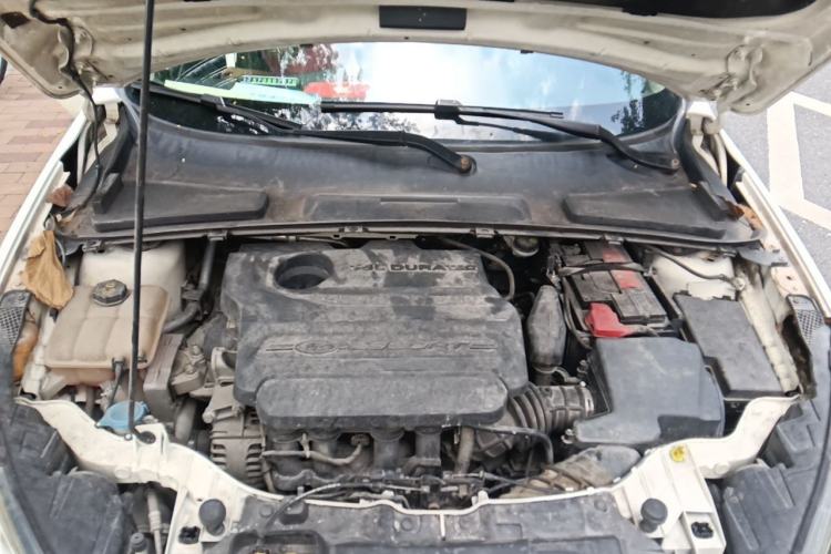 Used Ford Escort 2015 1.5L Automatic Fashion Model Engine Bay