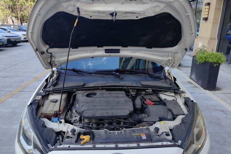 Used Ford Escort 2015 1.5L Automatic Comfort Edition Engine Bay