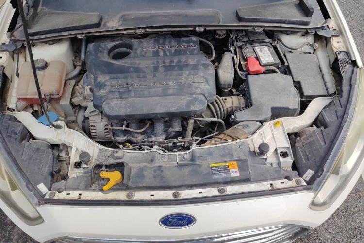 Used Ford Escort 2015 1.5L Automatic Fashion Model Engine Bay