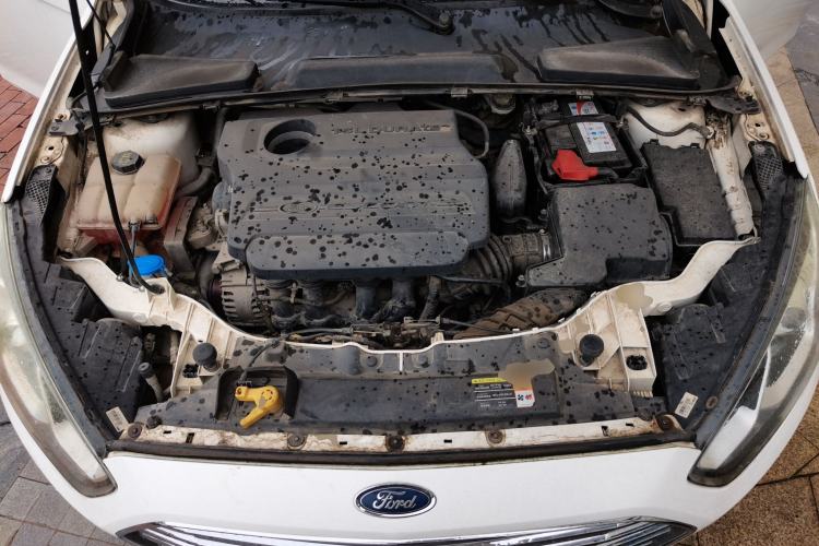 Used Ford Escort 2015 1.5L Automatic Comfort Edition Engine Bay