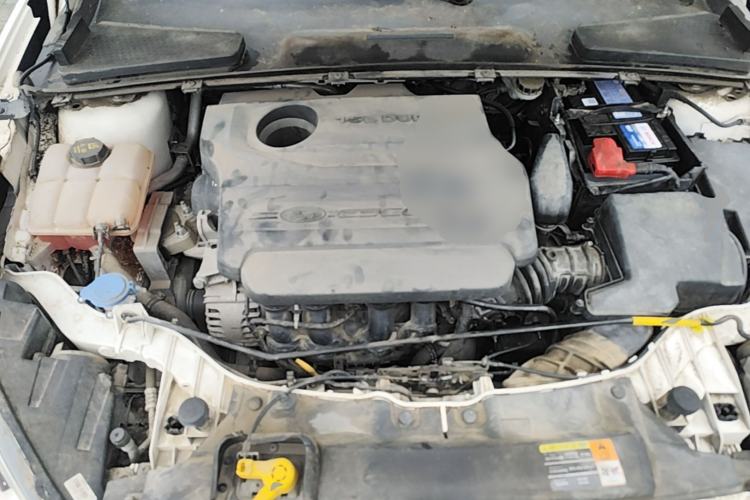 Used Ford Escort 2015 1.5L Automatic Comfort Edition Engine Bay