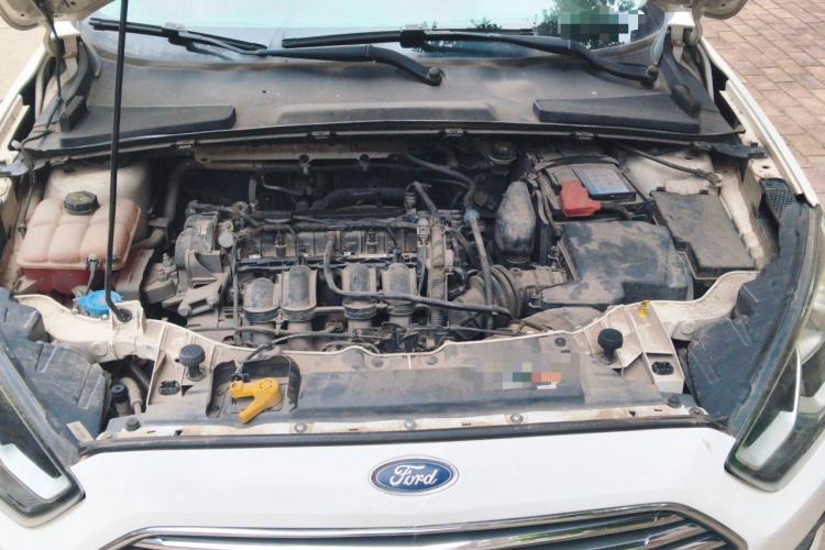 Used Ford Escort 2015 1.5L Automatic Comfort Edition Engine Bay
