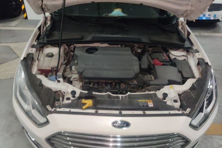 Used Ford Escort 2015 1.5L Automatic Fashion Model Engine Bay
