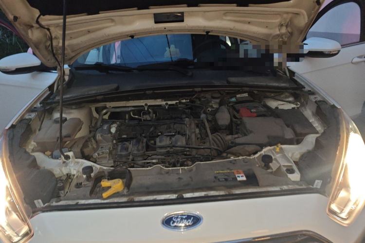 Used Ford Escort 2015 1.5L Automatic Fashion Model Engine Bay