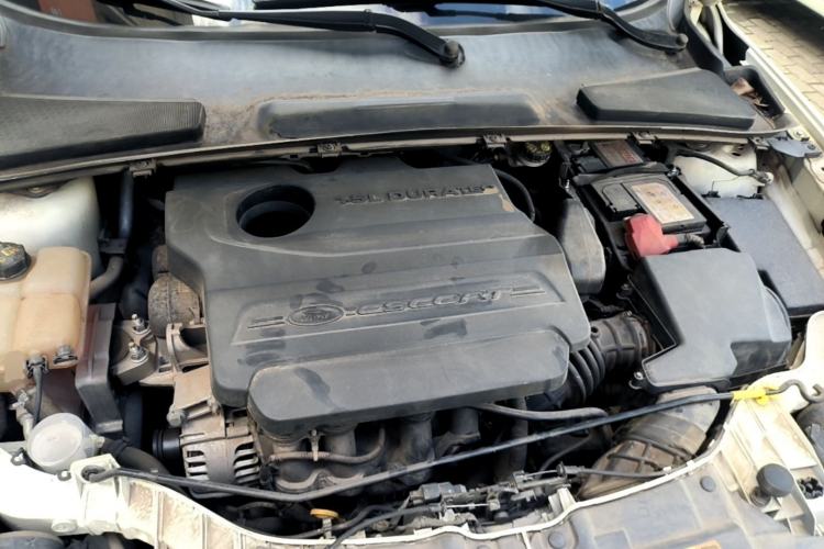 Used Ford Escort 2015 1.5L Automatic Fashion Model Engine Bay